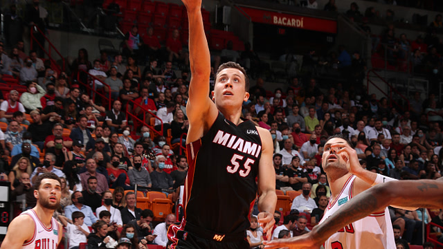 对战术与人 对战术与人