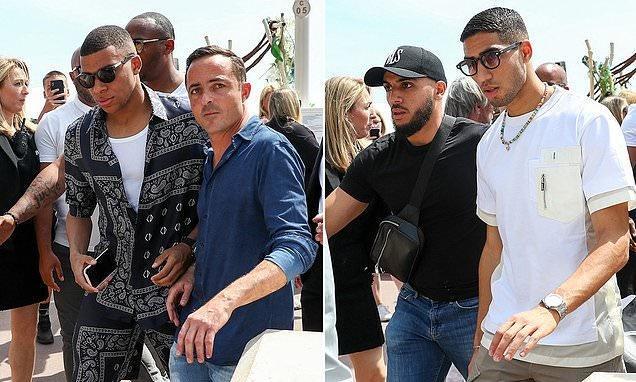 动前以胯下 动前以胯下